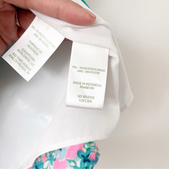 Lilly Pulitzer Darlah Lileeze Soleil Pink Good Hare Day Floral Blouse - Picture 6 of 8